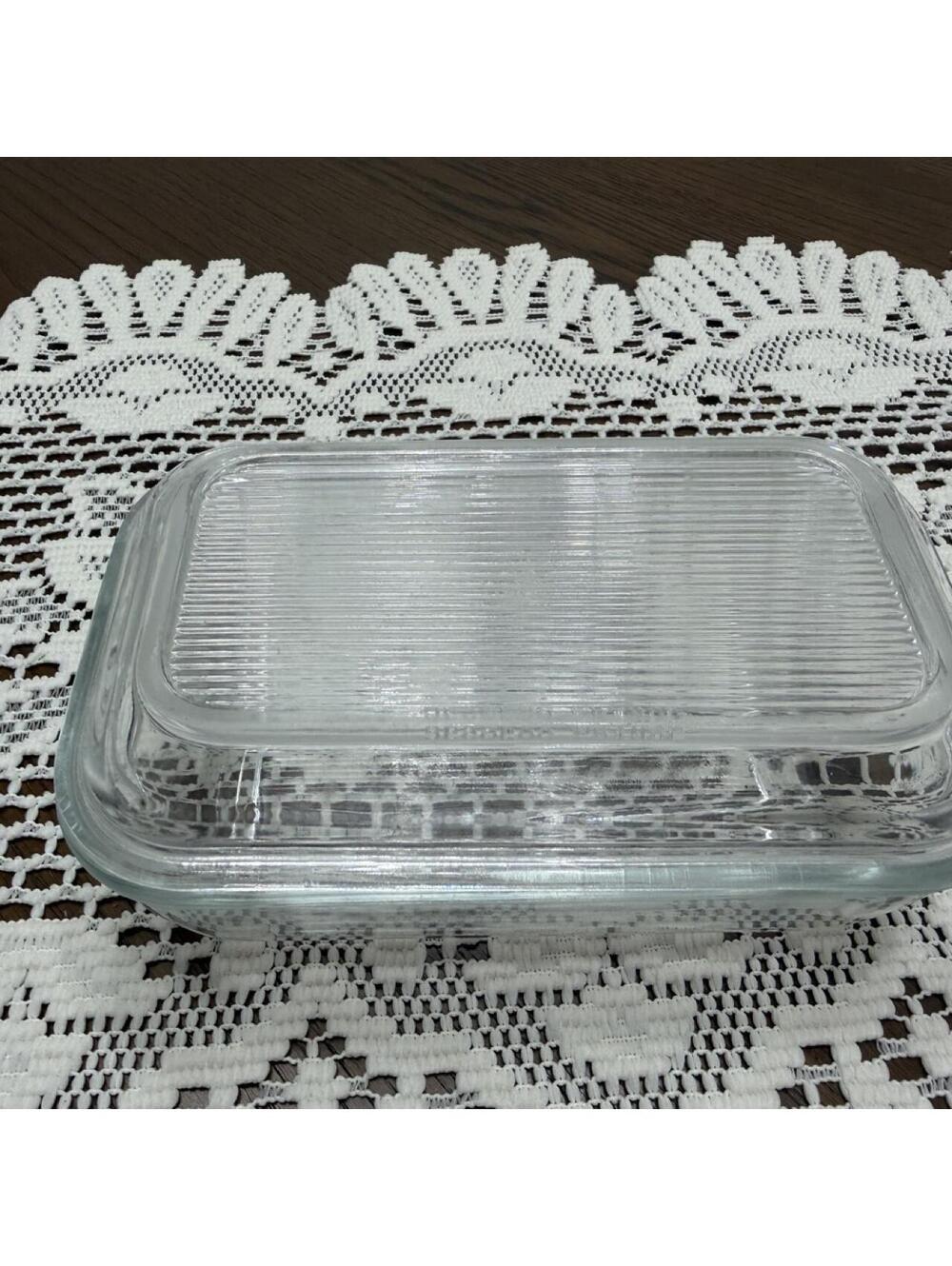 This is a vintage Arcoroc France clear glass refrigerator dish